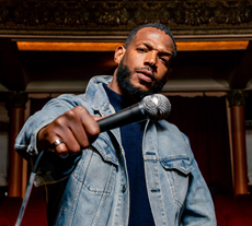 Click here for Marlon Wayans 